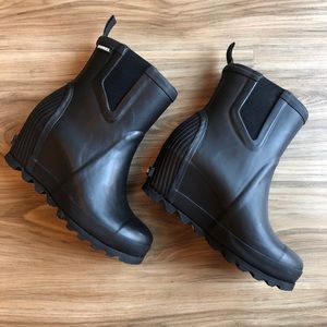 Sorel Joan Rain Wedge Boots ~ Black